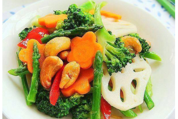 春节年夜饭最受欢迎的10道素菜 拔丝地瓜上榜，有你喜欢的吗