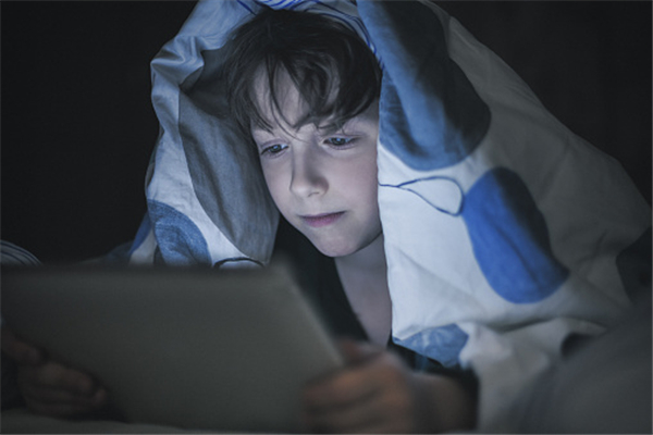 孩子网瘾严重心理咨询有用吗 孩子有网瘾很严重怎么办